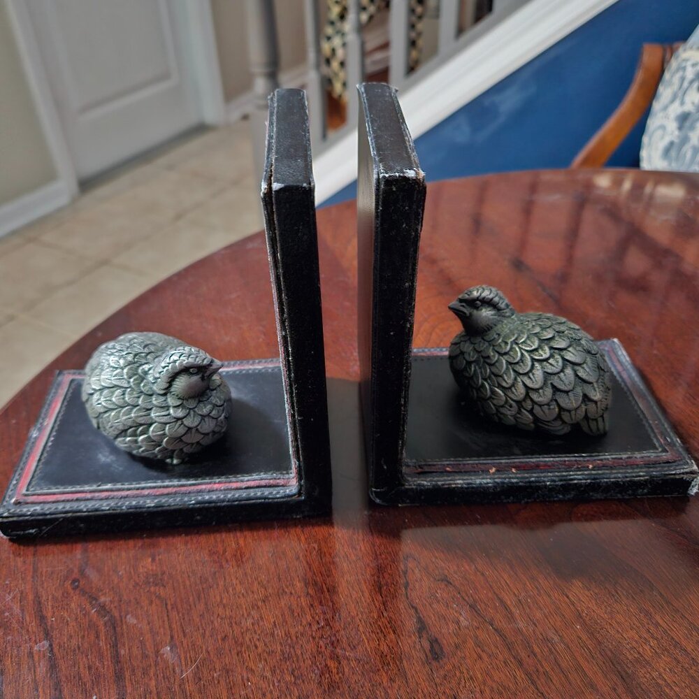 PAIR VINTAGE RARE GUCCI ITALY SILVER PLATE QUAIL BIRD BOOKENDS OFFFICE DESK